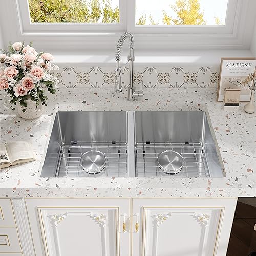 Double Bowl Kitchen Sink Undermount 31 inch,16-GaugeT304 Stainless Steel Kitchen Sink,50/50 Undermount Double Sinks with Accessories,Deep Sinks with Brushed Finish,Round Corner