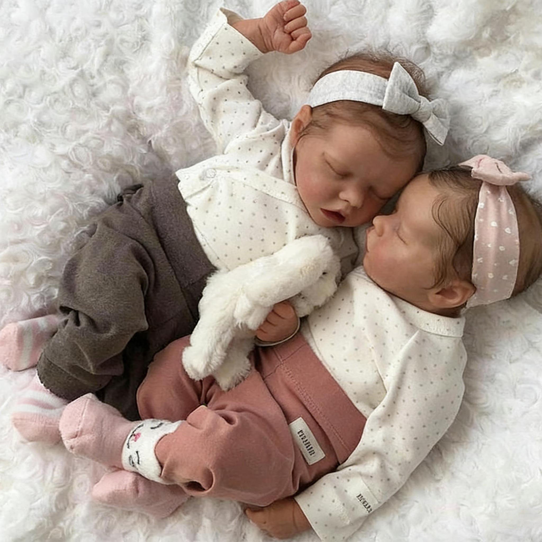 RXDOLL Realistyczne bliźniaczki 45 cm Reborn Baby Dolls Vinyl Full Body Girls Anatomicznie poprawne realistyczne lalki niemowlęce, miękki silikonowy noworodek zabawka dla dzieci w wieku od 3 lat
