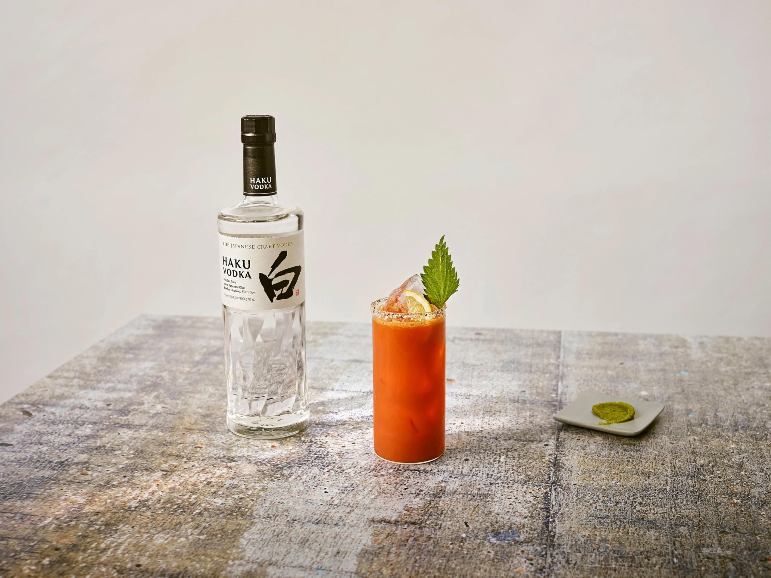 Suntory Haku Vodka , Super Premium Vodka aus dem House of Suntory in Japan , aus japanischem Reis , 700 ml , 40 Prozent