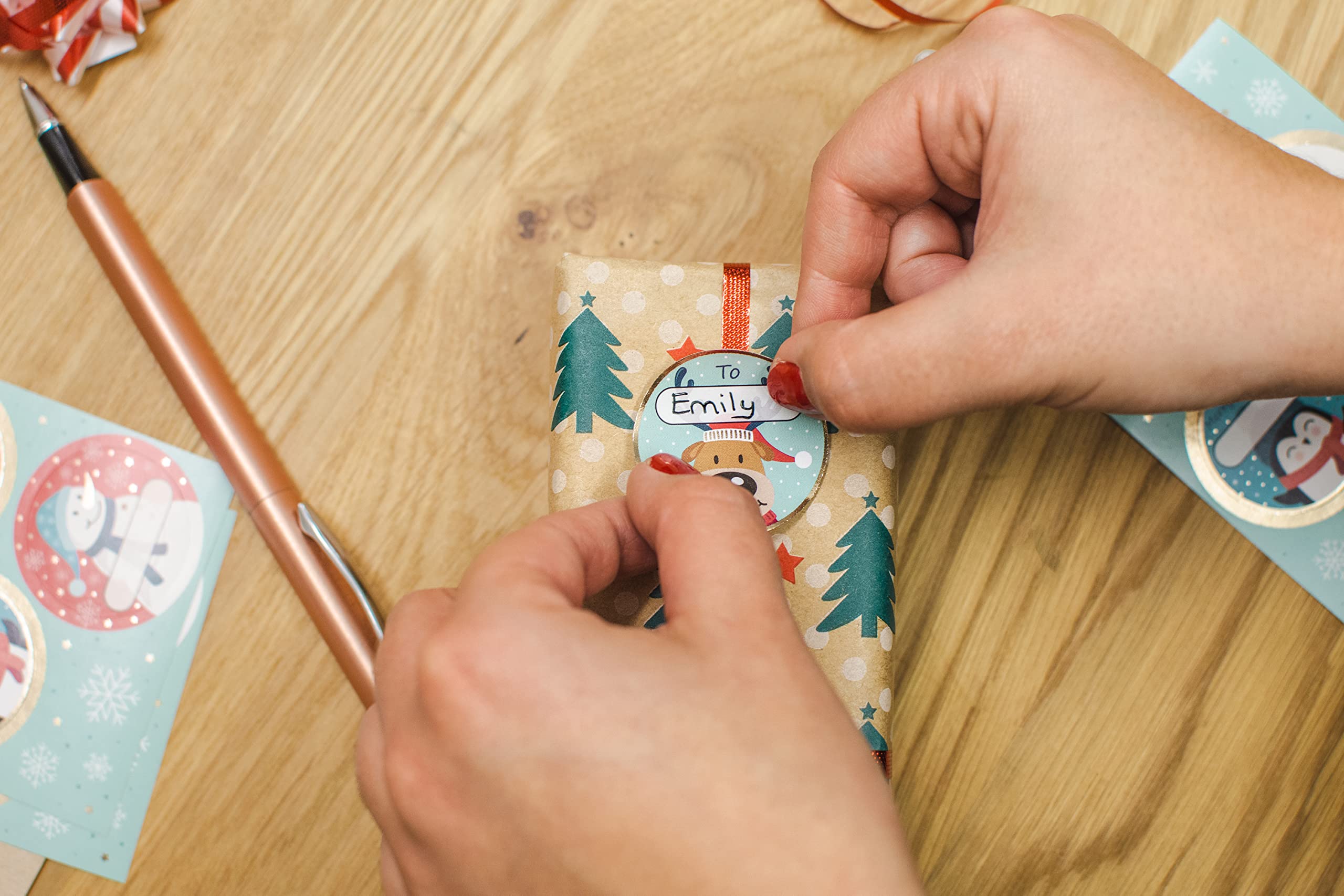 Lot De 12 étiquettes Cadeaux De Noël Avery - Motifs Floraux Festifs Avec Détails En Feuille D'or