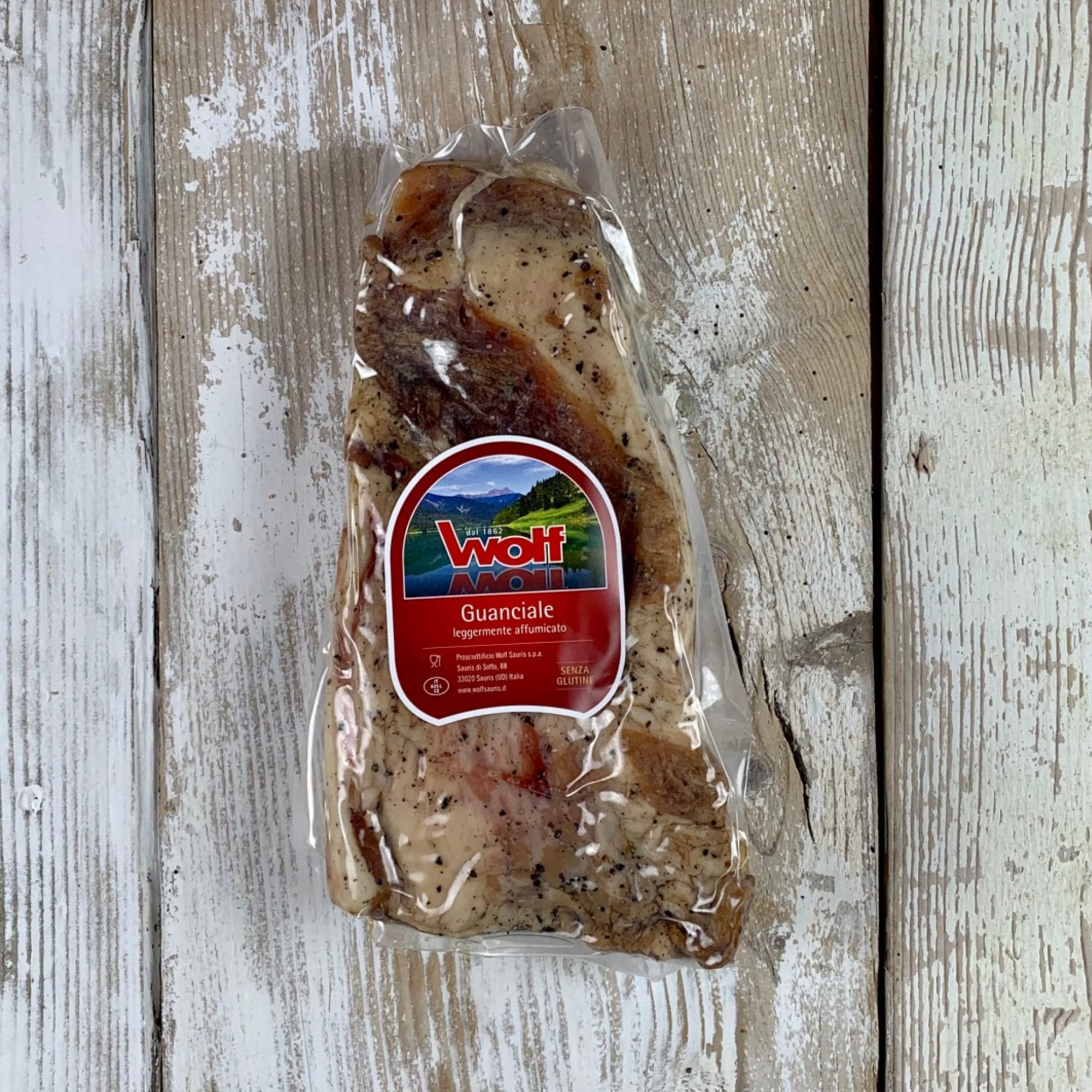 Wolf, Guanciale di Sauris avec viande 100 % italienne, légèrement fumé avec technique de fumage traditionnelle en bois de hêtre, sans gluten, vide entier 1,55 kg (poids minimum garanti)