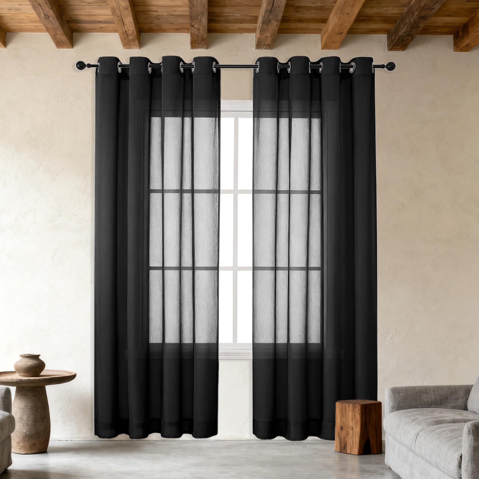 Rideaux voilages pour salon chic et chambre contemporaine en textile noir