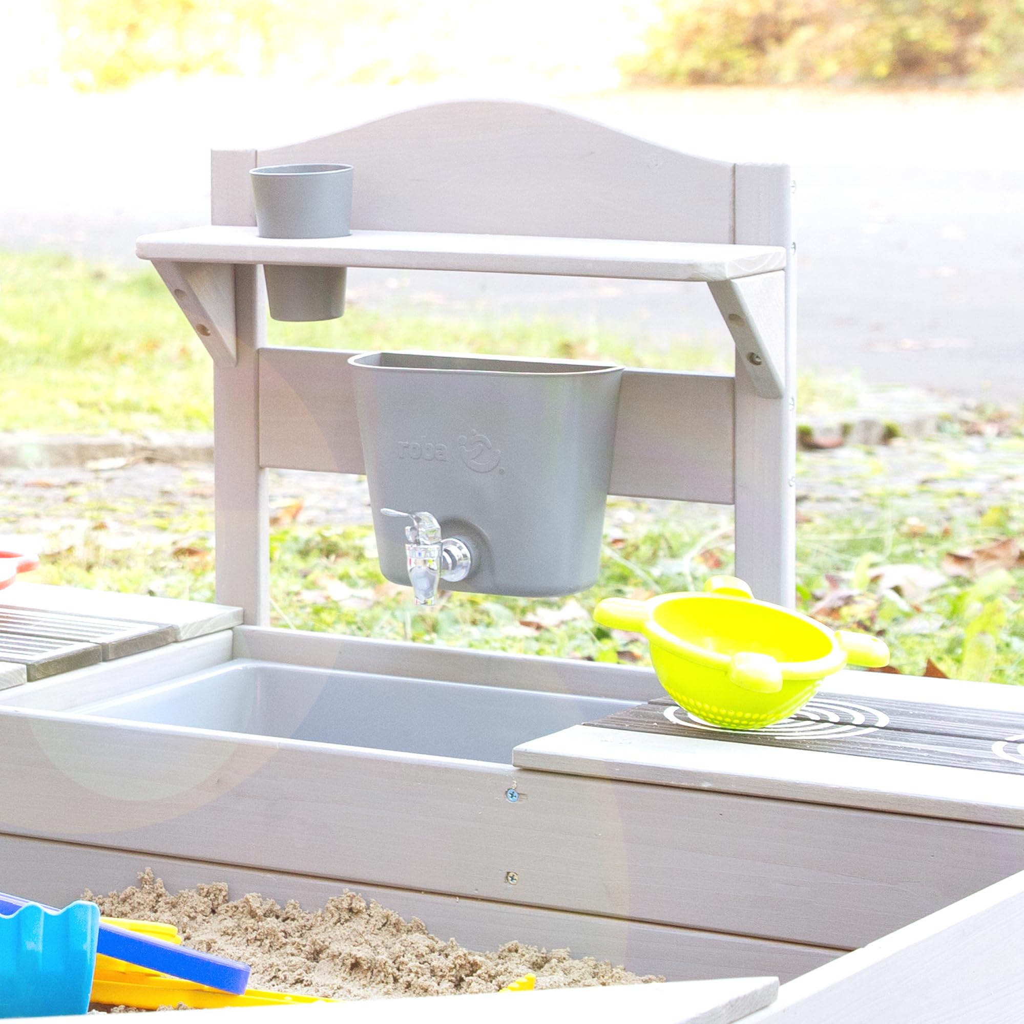 roba serbatoio d’acqua per cucine di fango e tavoli d’acqua, in plastica robusta con rubinetto, accessorio per cucine outdoor, appendibile fino a 18 mm, resistente alle intemperie, grigio