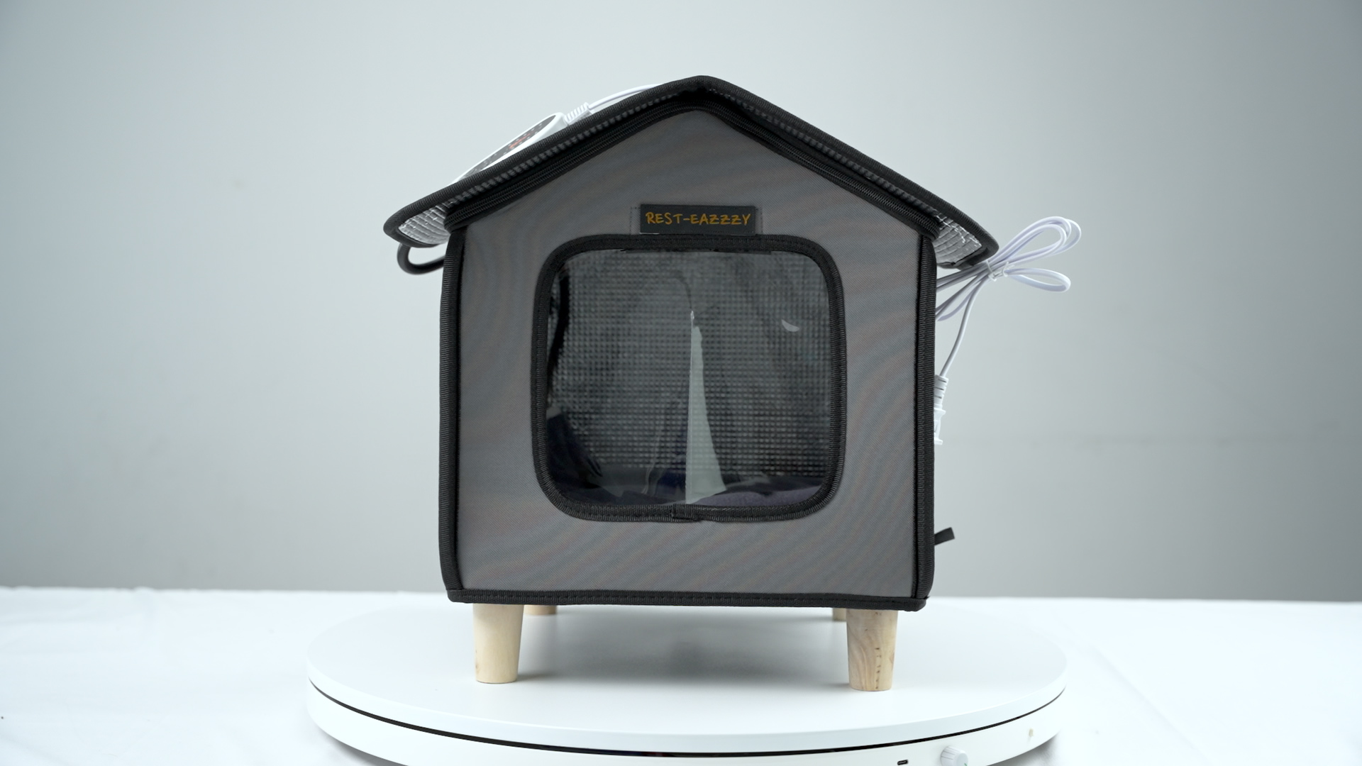 Watch Rest-Eazzzy Heated Cat House-Installation Video on Amazon Live