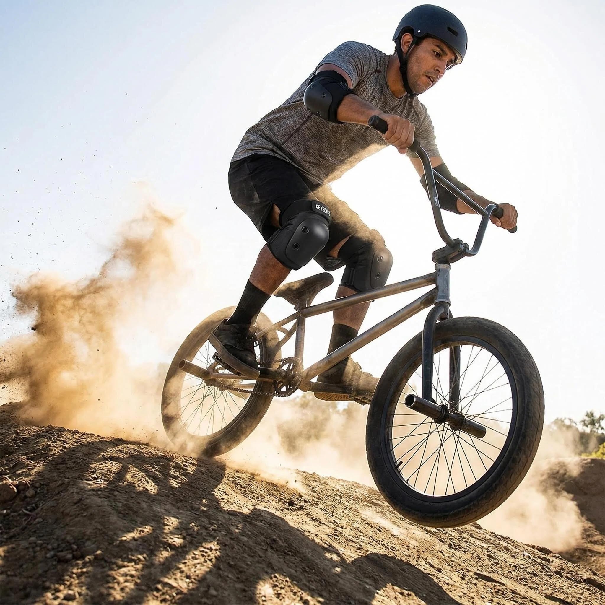 Adult/Kids 6 in 1 Protective Gear Set, Breathable Comfortable PP Shell EVA Cushion Knee Elbow Wrist Pads, Adjustable Fit for Skateboarding Cycling Roller Skating Skiing Snowboarding BMX Bike