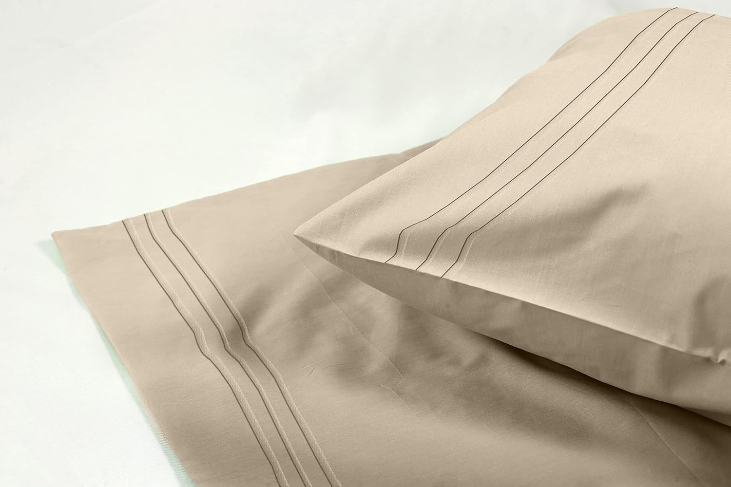 Elegant Comfort 1500 Thread Count Embroidered Egyptian Quality Luxurious Silky Soft Wrinkle & Fade Resistant 2-Piece Pillowcase, Standard/Queen Size, Beige (Pack of 2)
