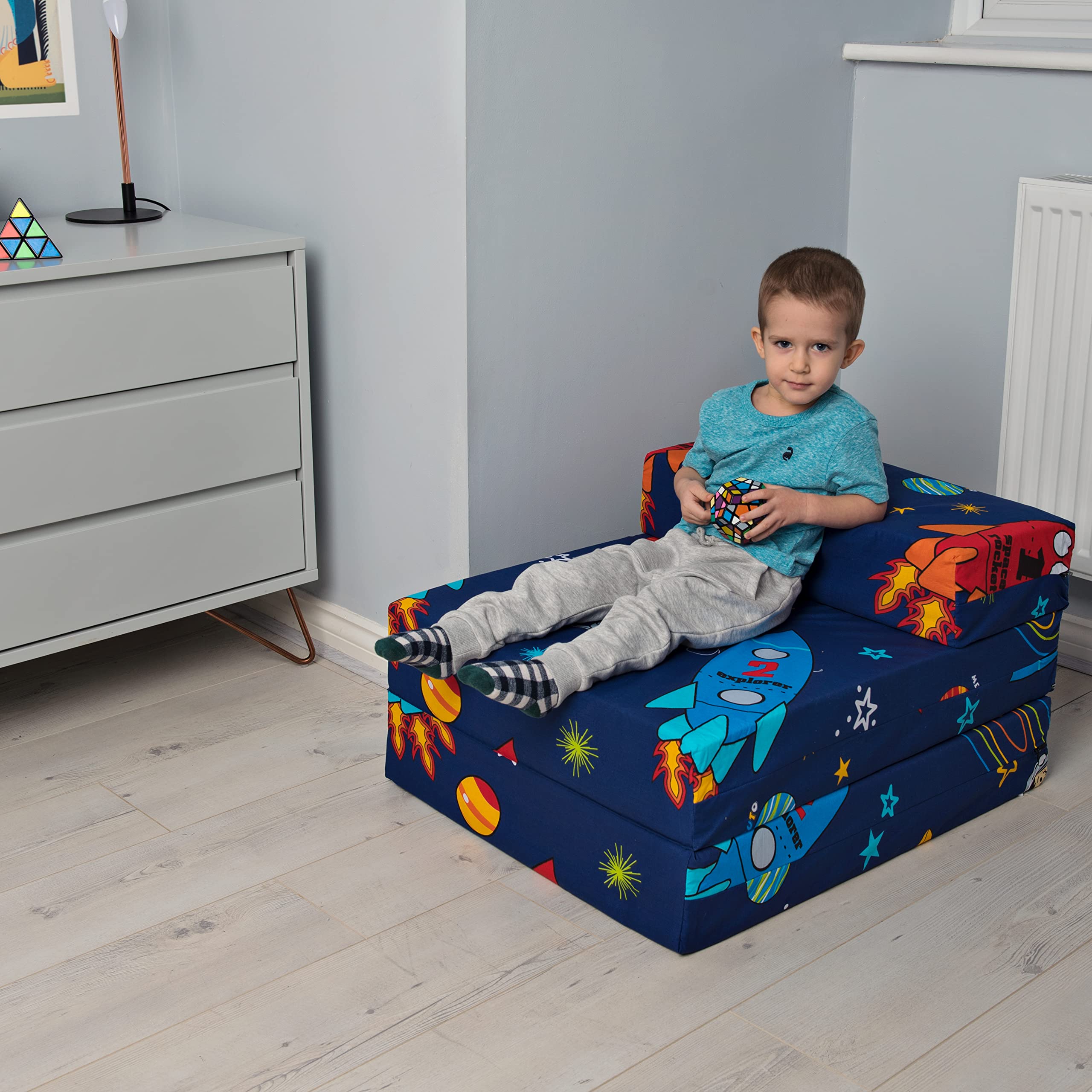 Ready Steady Bed Colchon Plegable para Niños | Silla Plegable Individual para Niños | Ideal para Sala de Estar Dormitorio Sala de Juegos | Puff Cama Plegable - Ligero y Cómodo (Space Boy)