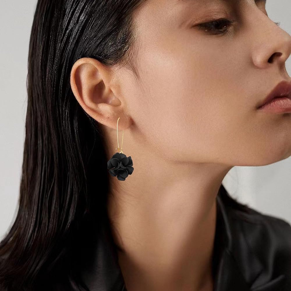 Shop For Fashionable Flower Dangle Earrings For Women-557599