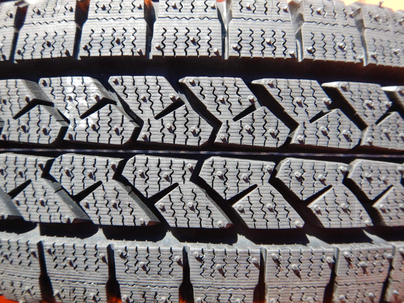 165R14 LT 8PR ブリヂストン　BLIZZAK VL1 4本 Amazon.co.jp: ブリヂストン(BRIDGESTONE) スタッドレスタイヤ