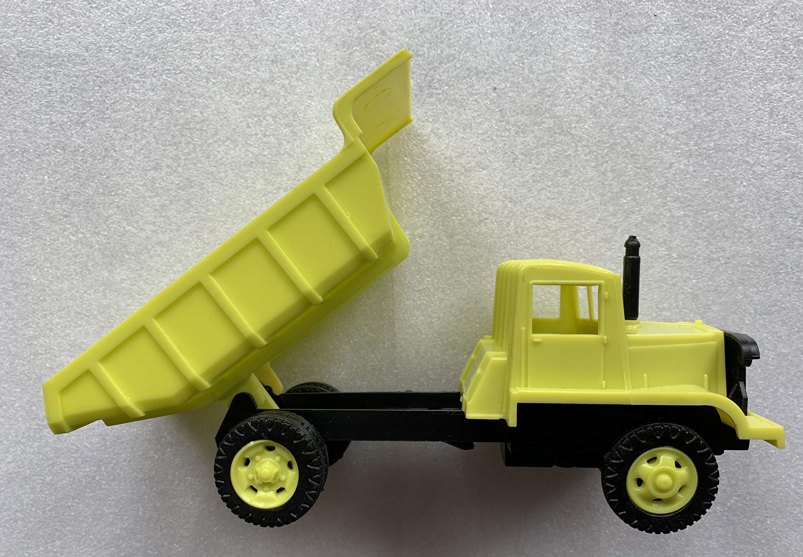 Vintage 1960's Tudor Rose - 15 Ton Euclid Dump Truck Plastic Toy With Clockwork Motor- Working Scale Model - Shop Stock Room Find : Amazon.co.uk: Toys & Games Vintage 1960's Tudor Rose - 15 Ton Euclid Dump Truck Plastic Toy With Clockwork Motor- Working Scale Model - Shop Stock Room Find : Amazon.co.uk: Toys & Games