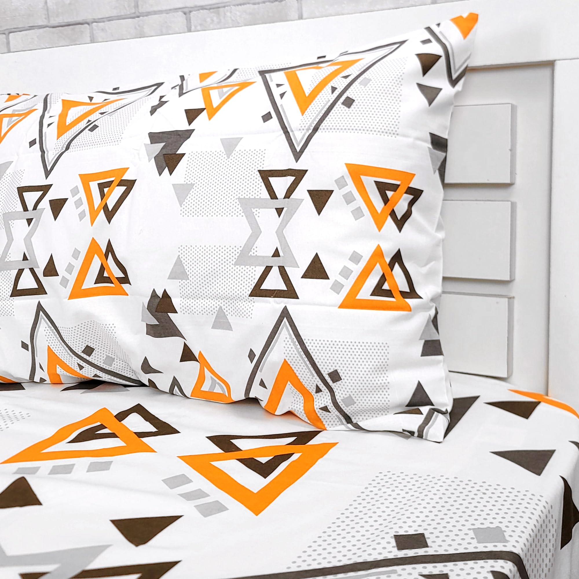 Divine Casa 120 TC Cotton Blend Abstract Print White Bedsheet Single Bed | Cotton Single Bedsheet with Pillow Cover - 145 x 223 CM (B0D4HLRJYK) Amazon Price History, Amazon Price Tracker