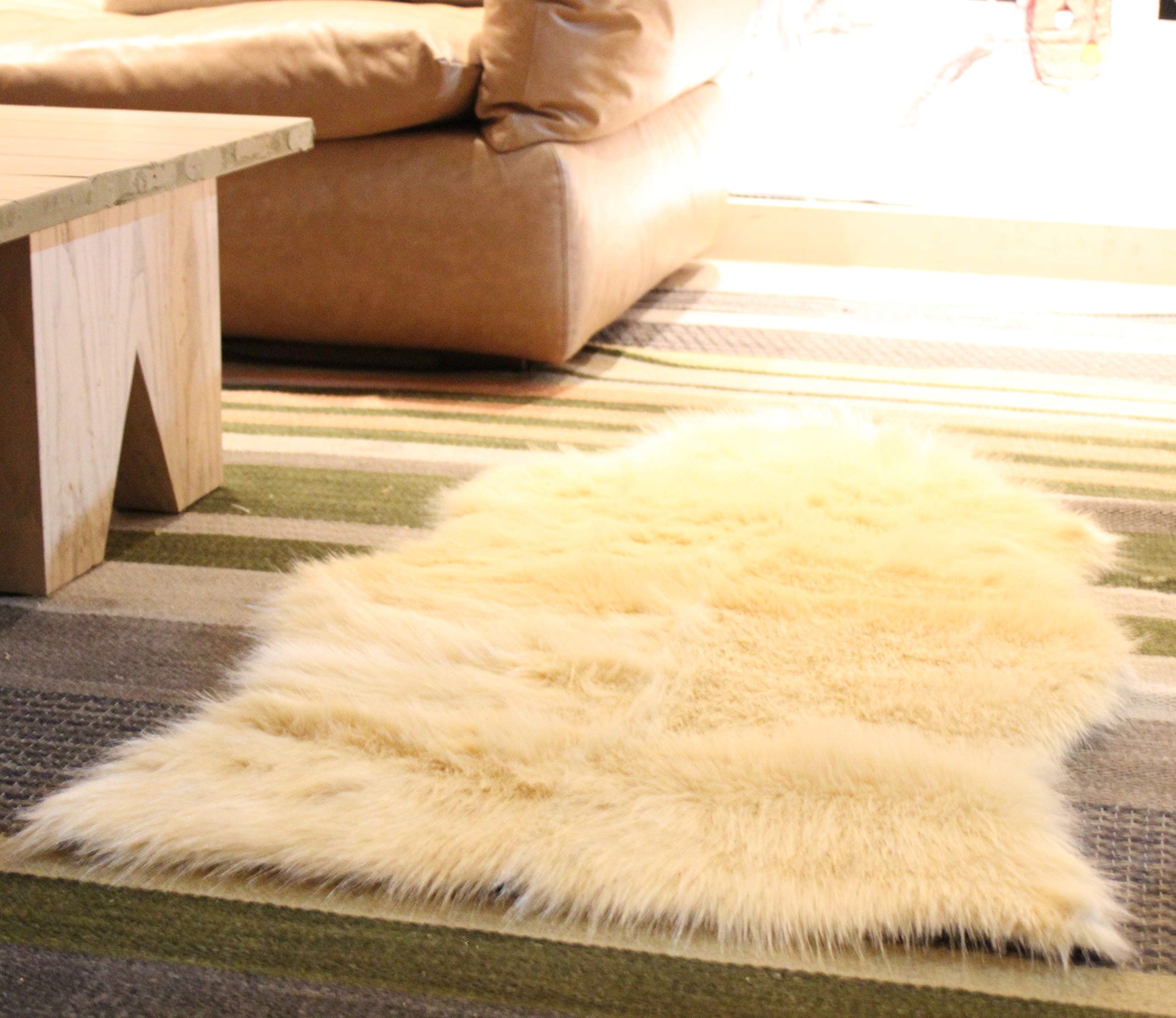 Amazon | ムートンラグ フェイク シープスキン 1.5匹 ムートン