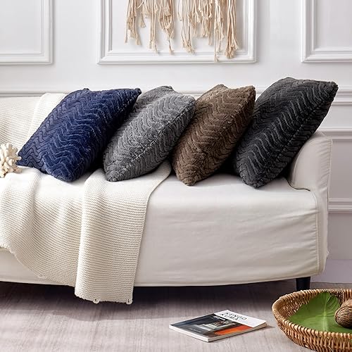 Miniatura 6 de Juego de 2 fundas de almohada decorativas de piel de conejo bohemia, suave, cuadradas, sintéticas, para sofá, sala de estar, color caqui, 18 x 18