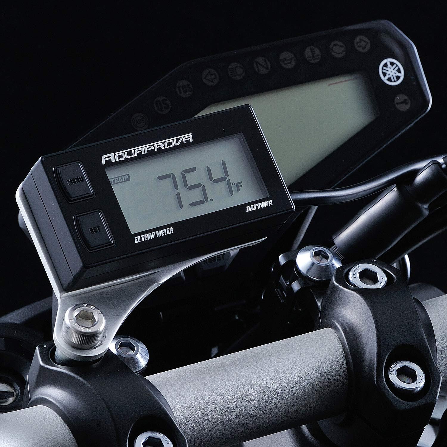 Amazon デイトナ Aquaprova アクアプローバ バイク用 油温 水温計 デジタル 防水 電池駆動 Ezシリーズ テンプメーター 車 バイク 車 バイク