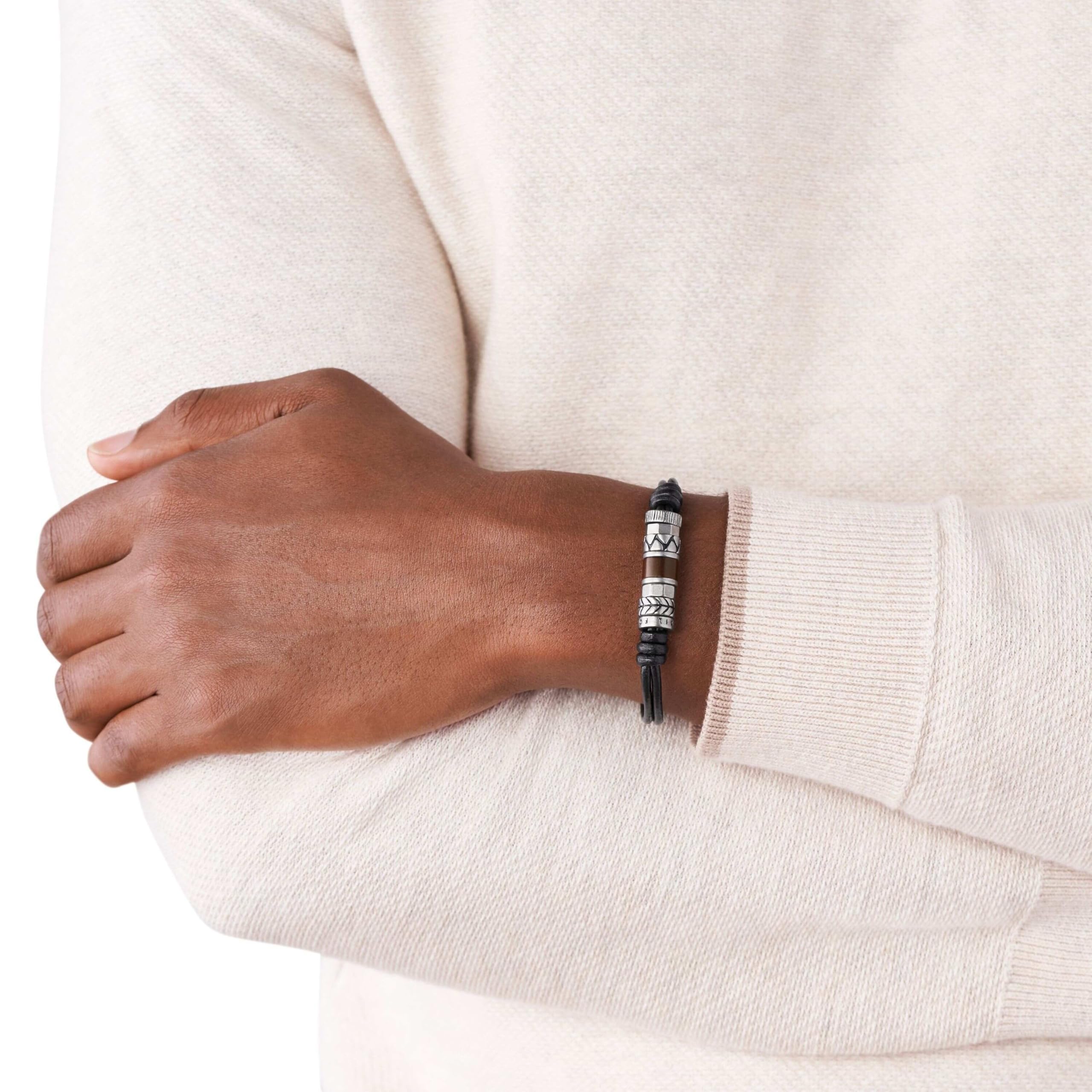 FOSSIL Herrenarmband aus Edelstahl oder Leder mit Faltverschluss