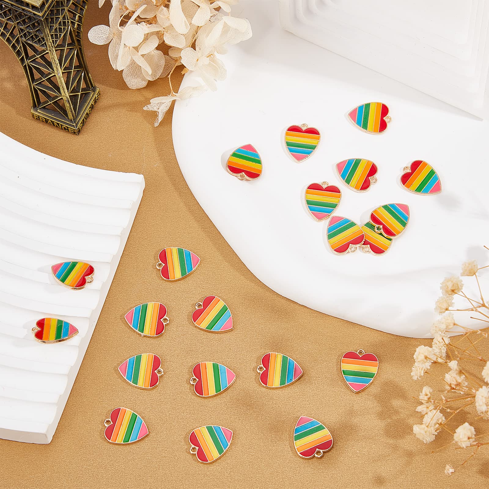 SUNNYCLUE 1 scatola da 40 pezzi, 20 stili, in lega, smaltato, unicorno, ciondoli arcobaleno, ciondoli colorati a forma di cuore, torta, fiore, albero, orecchini, ciondoli per donne, fai da te