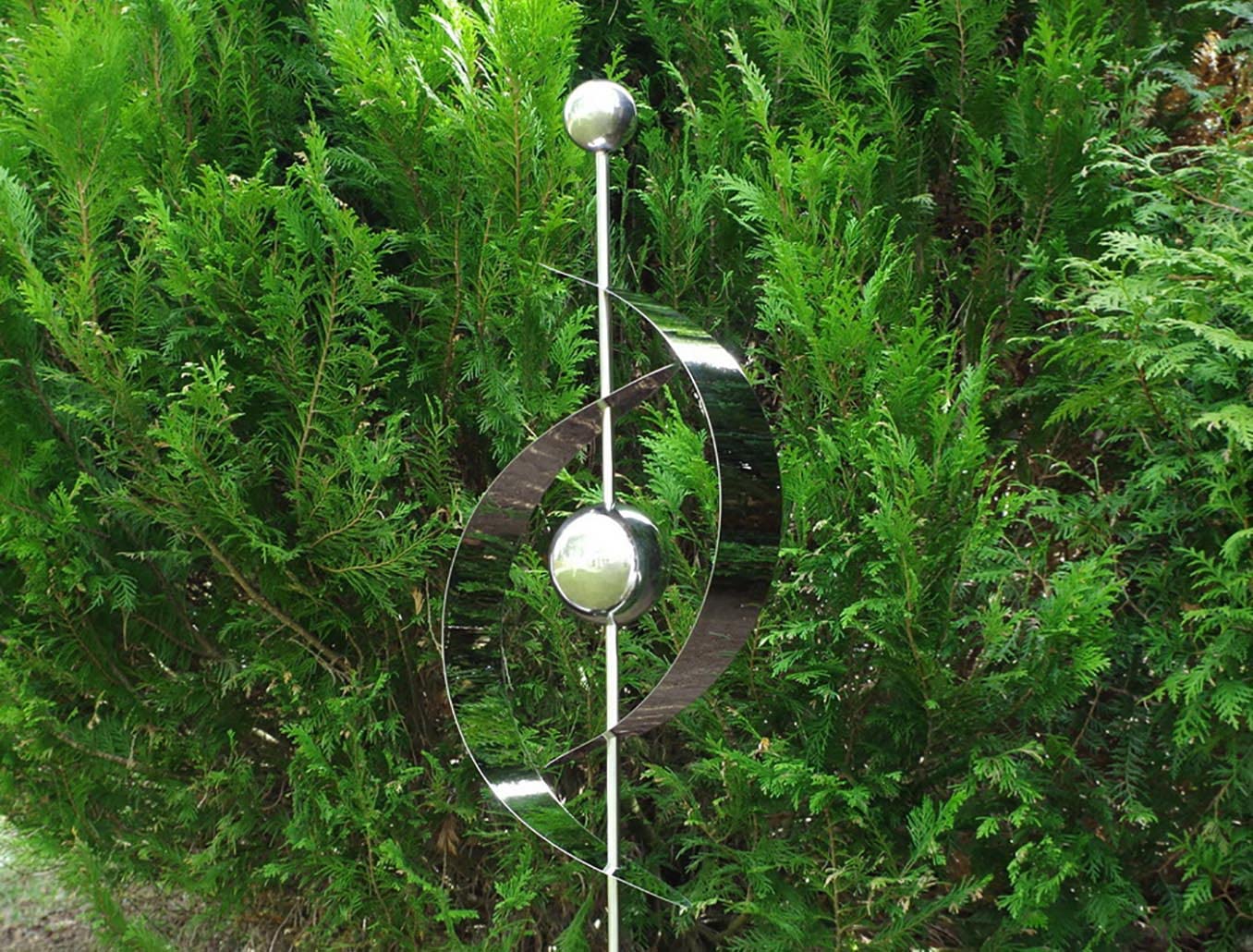 Kobolo Gartenstecker Saturn aus Edelstahl, Silber, 145 cm, moderner Dekostecker mit Kugel-Design für den Außenbereich, wetterfest & stabil