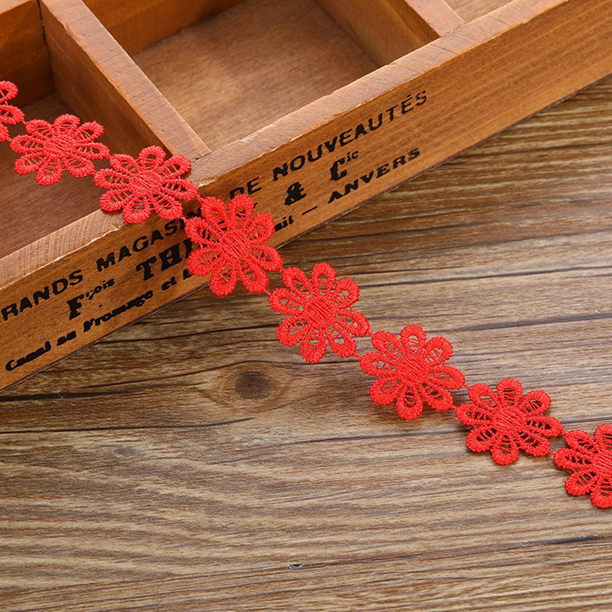 XCSJ 5 Yards 2.5 cm Width Daisy Lace Trim Ribbon Flower Lace Edge Trim Ribbon Daisy Applique Sewing Dressmaking Edging Trimmings for Clothes,Wedding Bridal Dress,DIY,Party Decor (All Red)