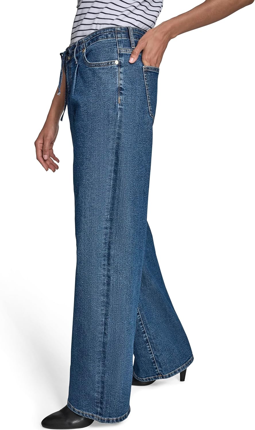 BCBG Women's Straight Leg Jean with