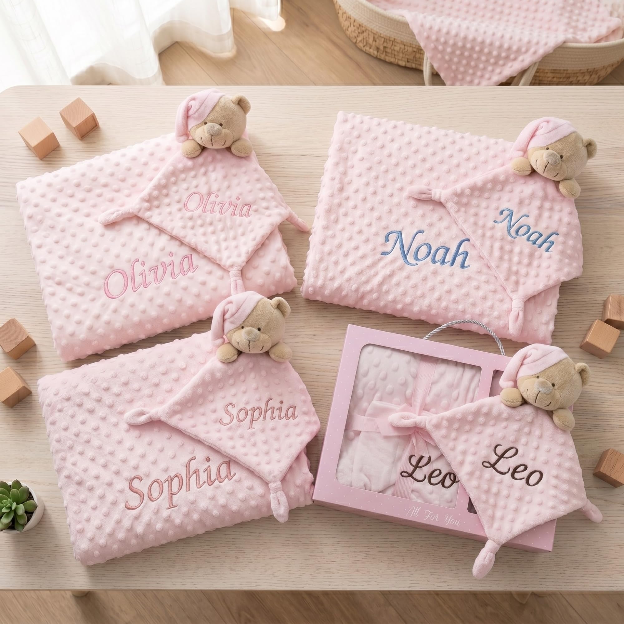 Pack Manta Bebé Personalizada con Nombre Bordado con Doudou Crochet Regalo Personalizado Bebe Recién Nacido Niño Niña Mantita Suave 110x80 cm Dou Dou 25x25 cm Apego Baby Shower Bautizo — view 5