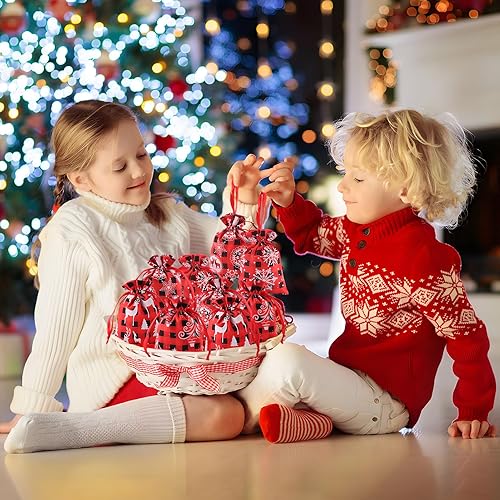 Miniatura 6 de FUSHENMU 36 bolsas de Navidad a cuadros con cordón, bolsas de algodón a cuadros rojos y negros de Navidad con cordones para envoltura de caramelos,