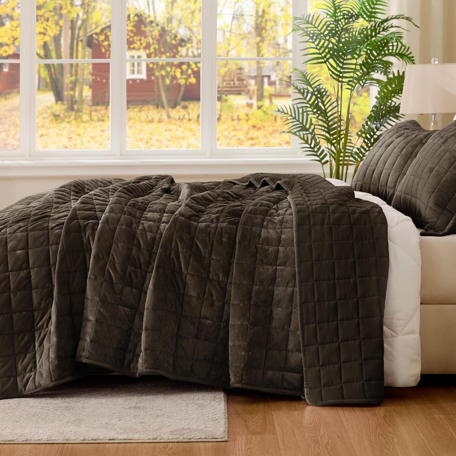BEDELITE Velvet Quilt Set King Size - Luxury Velvet Comforter Bedding Set 3 Pieces, Lightweight Soft Cozy Mocha Brown Oversized Bedspread Coverlet for All Seasons with 2 Pillow Shams