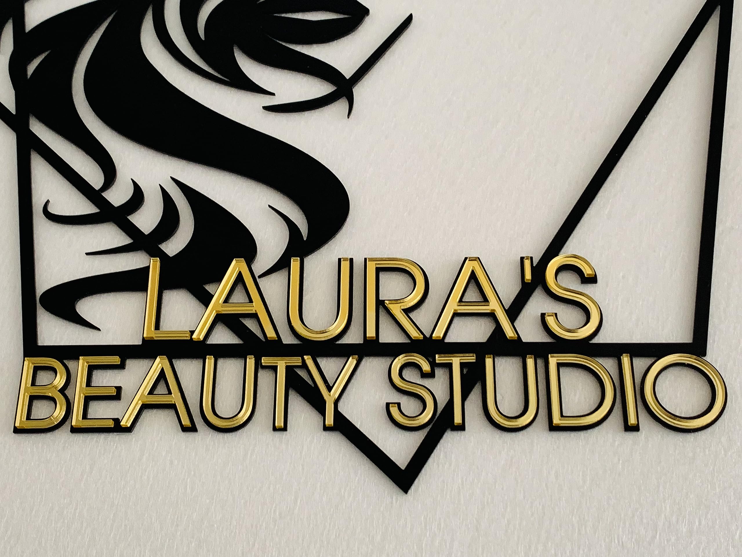 Letrero metálico con texto personalizado Placa cartel de metal Signo de profesional peluquería, Nombre del estilista, Cara de mujer, Salón de belleza, Tienda de peinados Salón de manicura (Design 2)