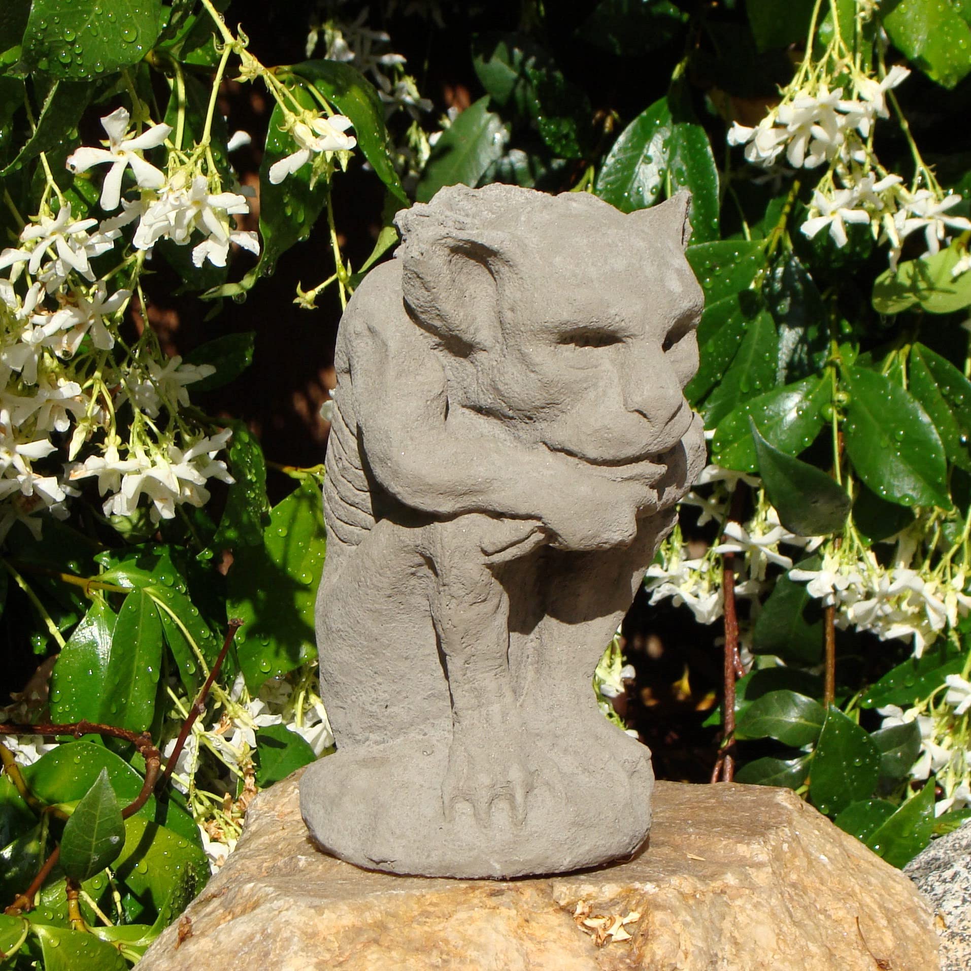 Amazon.co.jp: 座っているガーゴイルキャンドルホルダー: 丈夫な