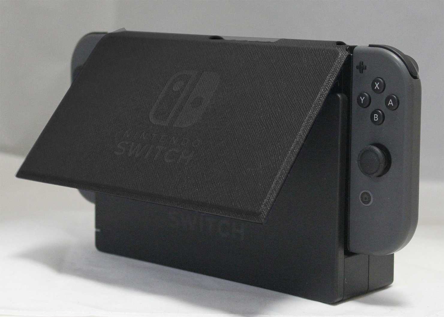 Amazon.co.jp: Nintendo Switch専用スタンド付きカバー ブラック