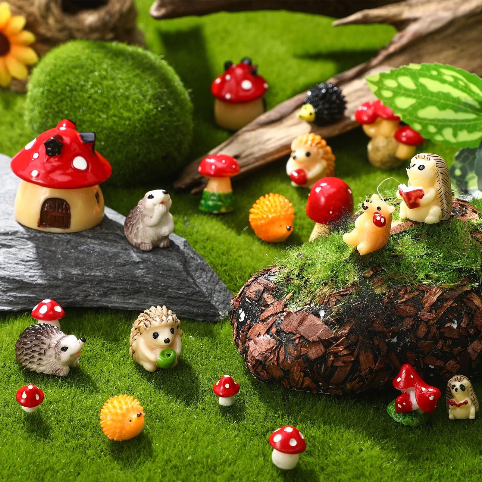 30 Pcs Fairy Outdoor Garden Accessories Resin Mini Hedgehog Mushroom Miniature Figurines Garden Tiny Animals Figurines for House Terrarium Plant Bonsai Craft Decor(Cute)