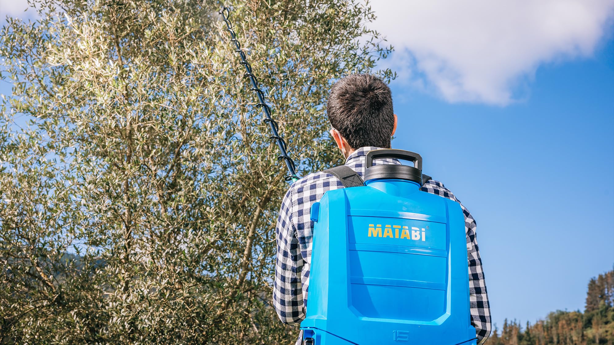 Spruzzatore Elettrico Matabi e15 LT - Batteria Estraibile Li-Ion - Autonomia 150L - Design Compatto e Leggero - Cinghie Imbottite - Serbatoio Ergonomico - Ugelli Inclusi - Fatto in UE