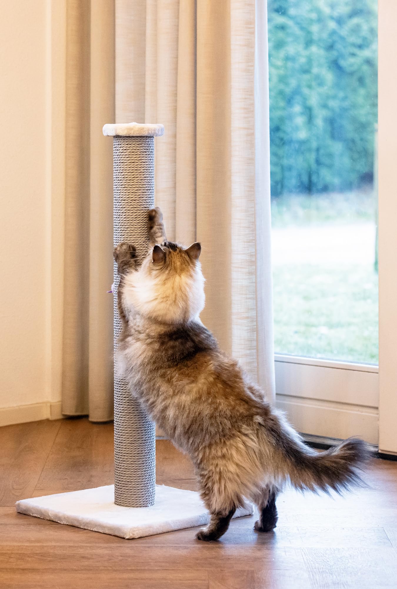 Beeztees K&Bz Bz Scratching Post Figo XL Grey 40X40X90 400 g