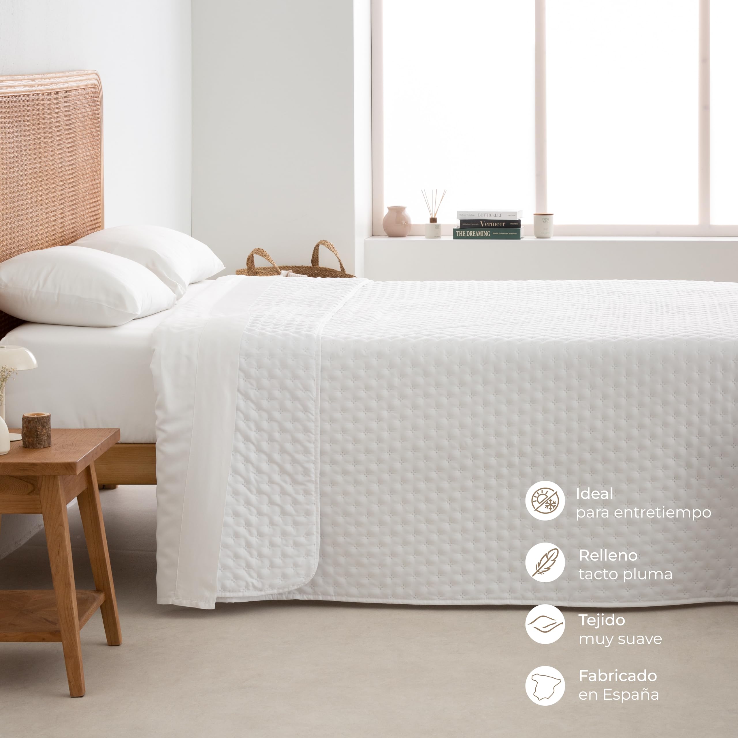 Colcha Boutí Acolchada Reversible para Cama 150 (250x270 cm), Blanco Óptico, Microfibra Suave con Relleno Tacto Pluma, Ligera, Ideal para Primavera y Verano, Fabricada en España