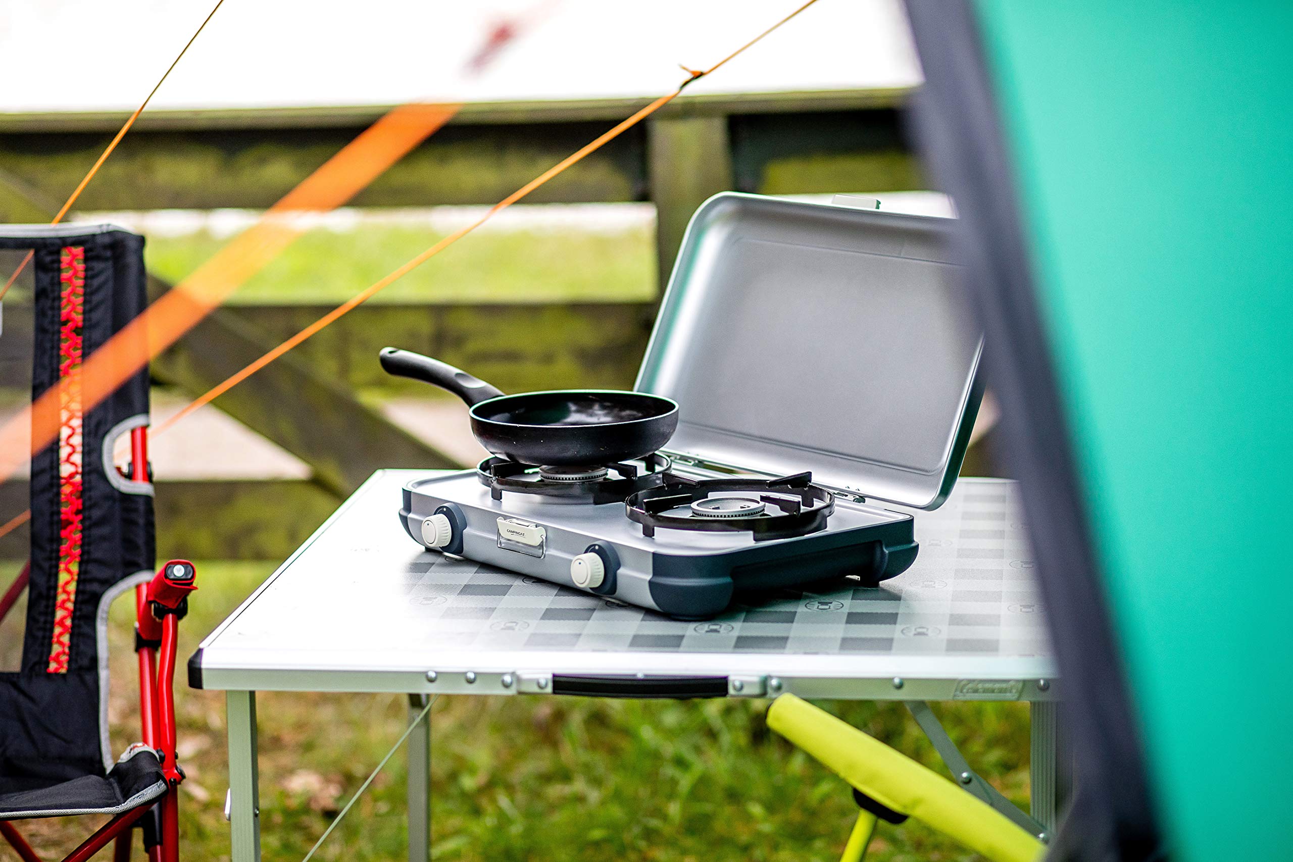 Campingaz - Fornello da campeggio Kitchen 2, fornello a gas a 2 fuochi, 4000 Watt, compatto
