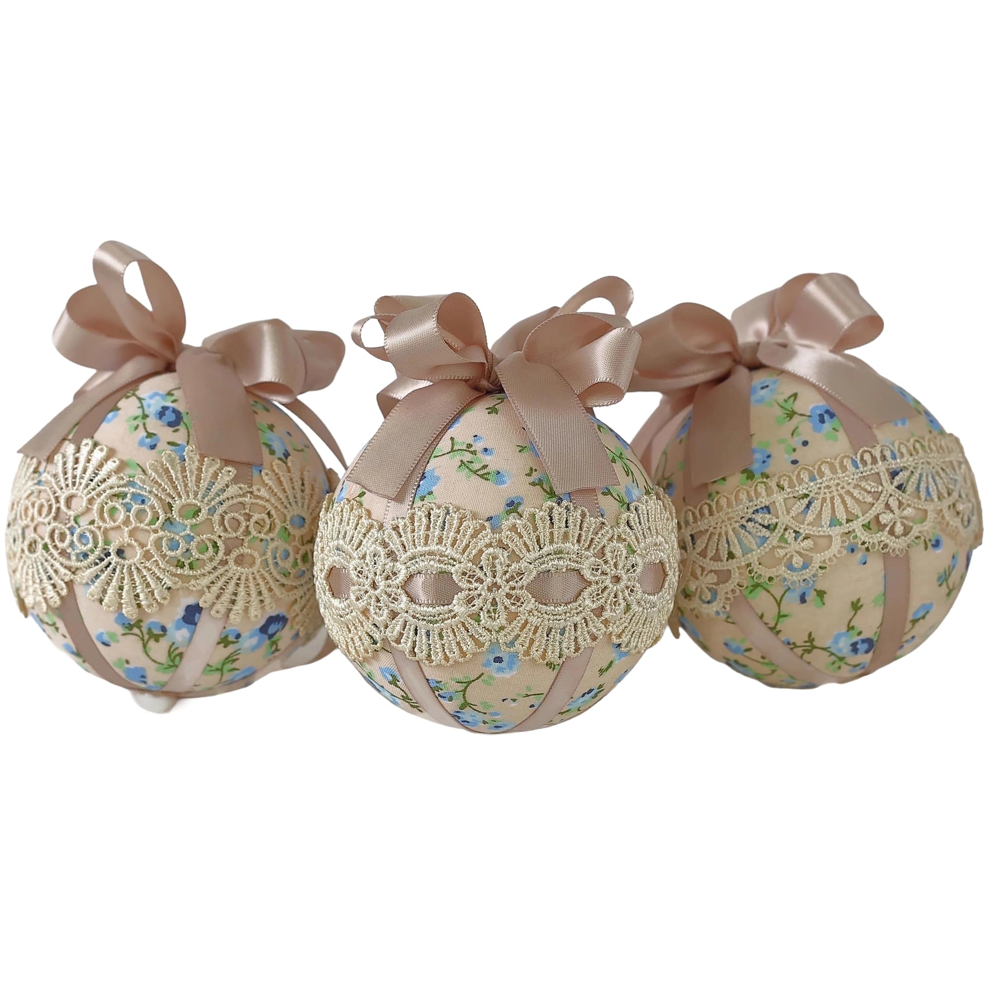 Shabby Chic Christmas Decorations, Vintage Christmas Baubles, Unique Christmas Present for Her, Handmade Christmas Gift for Women, Xmas Tree Ornaments, Seasonal Home Decor, Fabric Hanging Ball Set