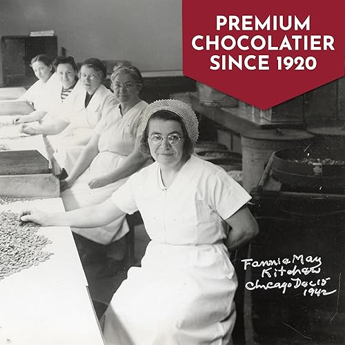 Miniatura 6 de Fannie May, Caramelos de chocolate con leche, racimos de galletas de chocolate con menta, dos bolsas de 16 onzas