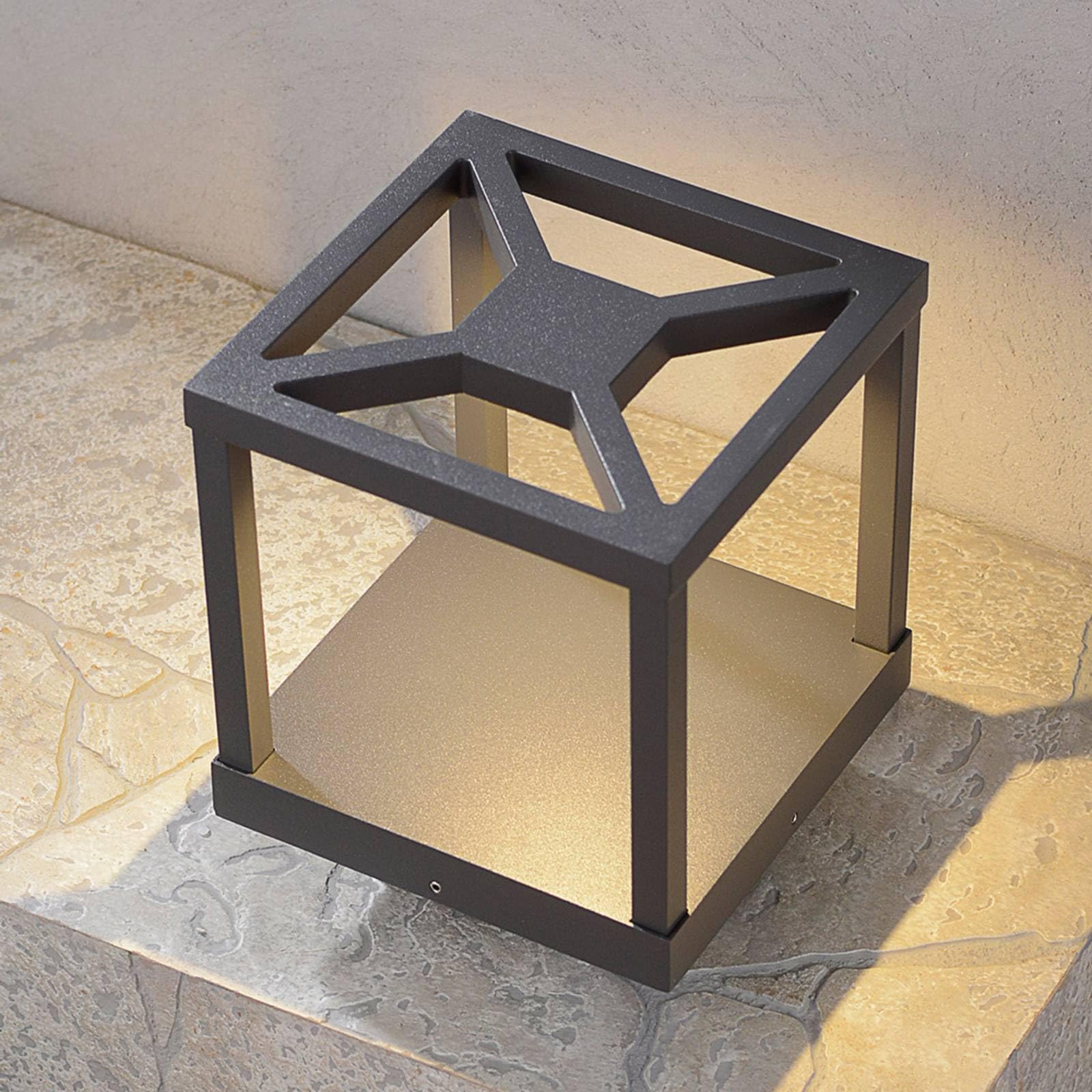 Lucande LED Lámpara para exterior Lealan (Moderno) en Negro hecho de Aluminio (1 llama, iluminación senderos, baliza farola