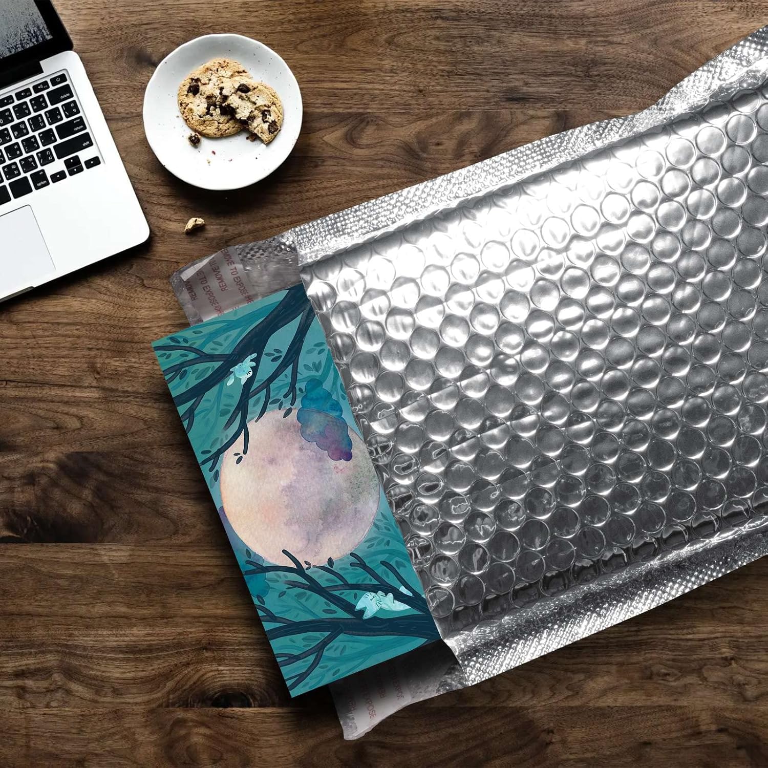 5"x7.5" (13cm x 20cm) 50pcs Silver Metallic Bubble Mailers Plastic Packaging Mailing Shipping Bag Waterproof and Tear-Proof Strong Self Adhesive Multipurpose Envelopes Small Medium Large Sizes