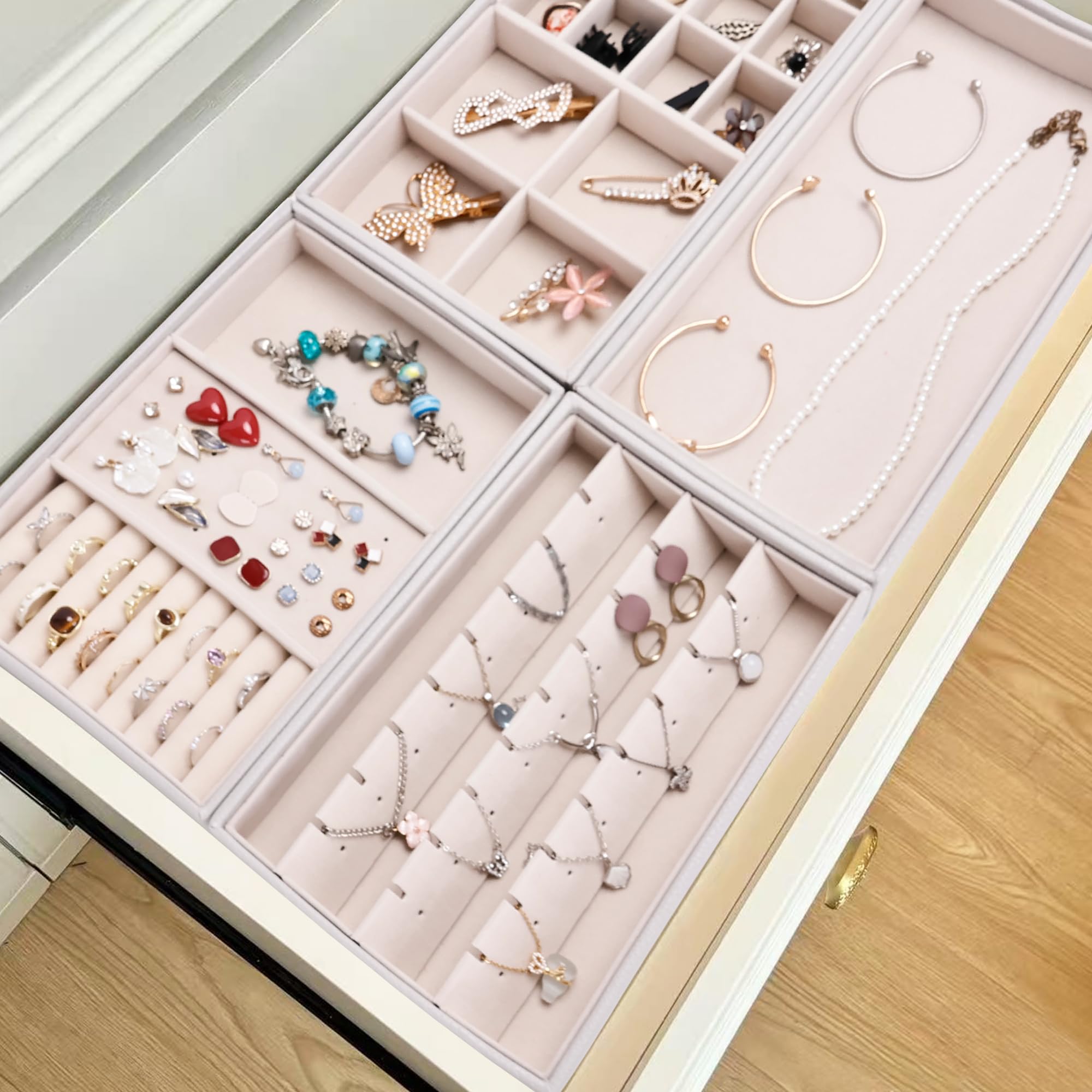 Bandeja organizadora de joyas apilable de 5 capas con tapa transparente, bandeja de exhibición de joyas para cajón, joyero grande para tocador (gris claro, Cinco capas de tapa de separación)