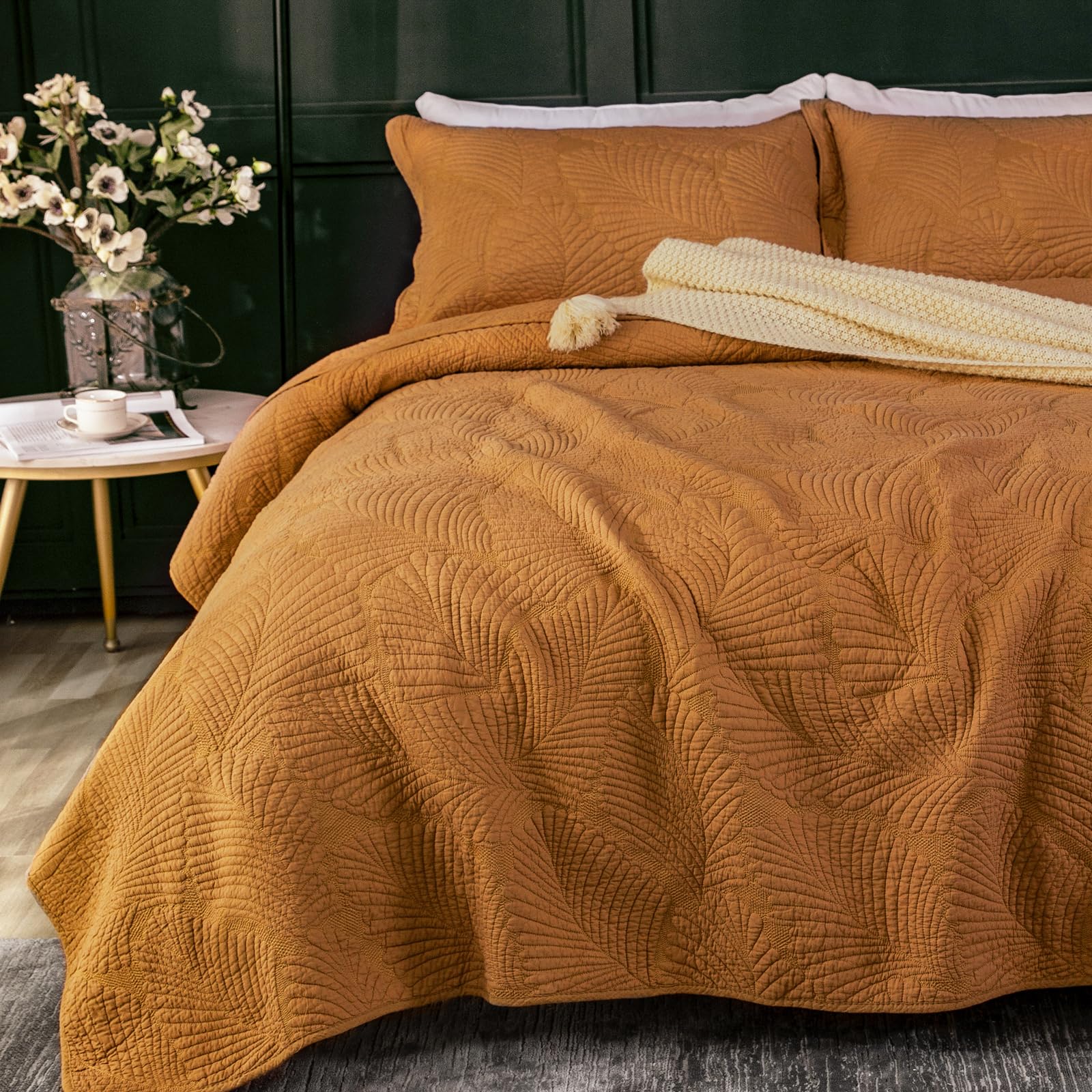 Qucover Colcha Acolchada Cama 180 Suave y Cómoda de Algodón, Juegos de Colchas con 2 Fundas para Almohadas 50x75cm, Naranja 250x270cm