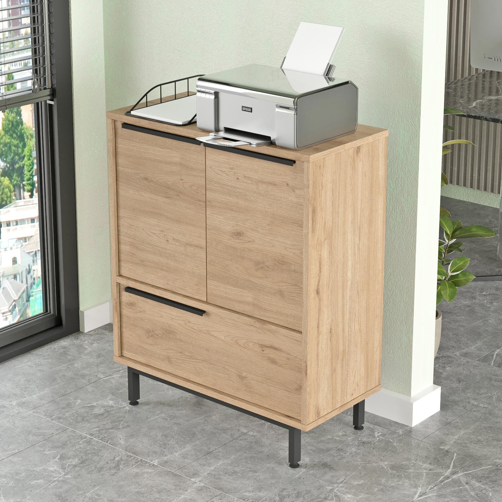 Buyqualia – Aparador de Madera Acabado Roble con Patas Metálicas – Estilo Moderno Industrial – Mueble de Almacenaje para Salón, Comedor o Recibidor