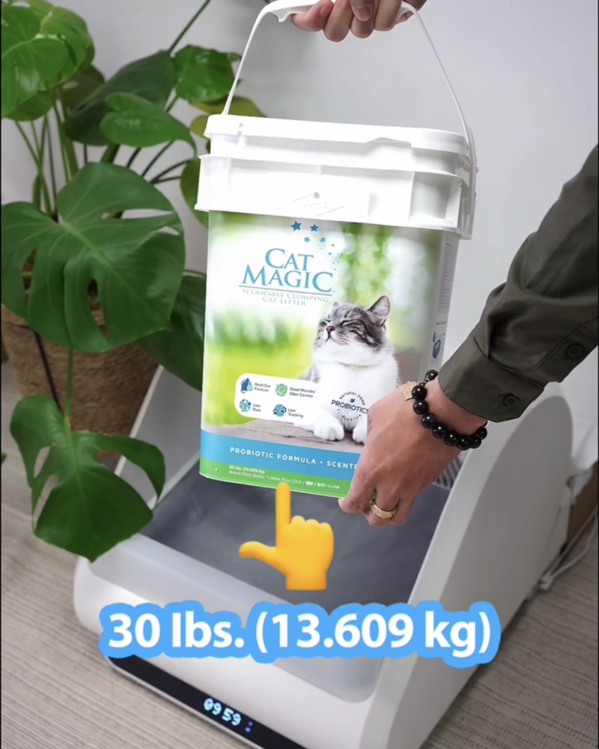 Popur X5 litter box being filled with cat litter