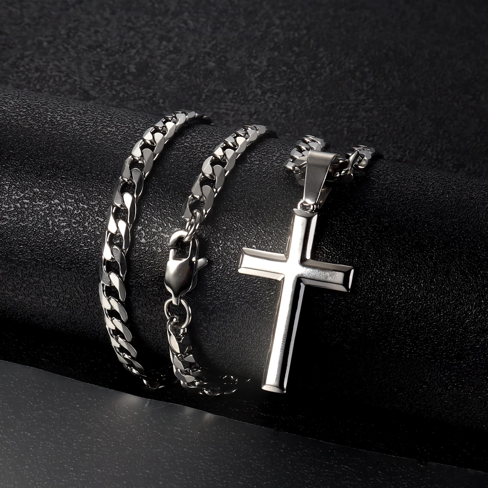 Chriscoco Collier Pendentif Croix en Argent Sterling 925 Pour Homme Femme Avec Chaîne en Acier Inoxydable Figaro Taille Diamant Délicat Collier Avec Pendentif Croix Biseauté Hautement Poli