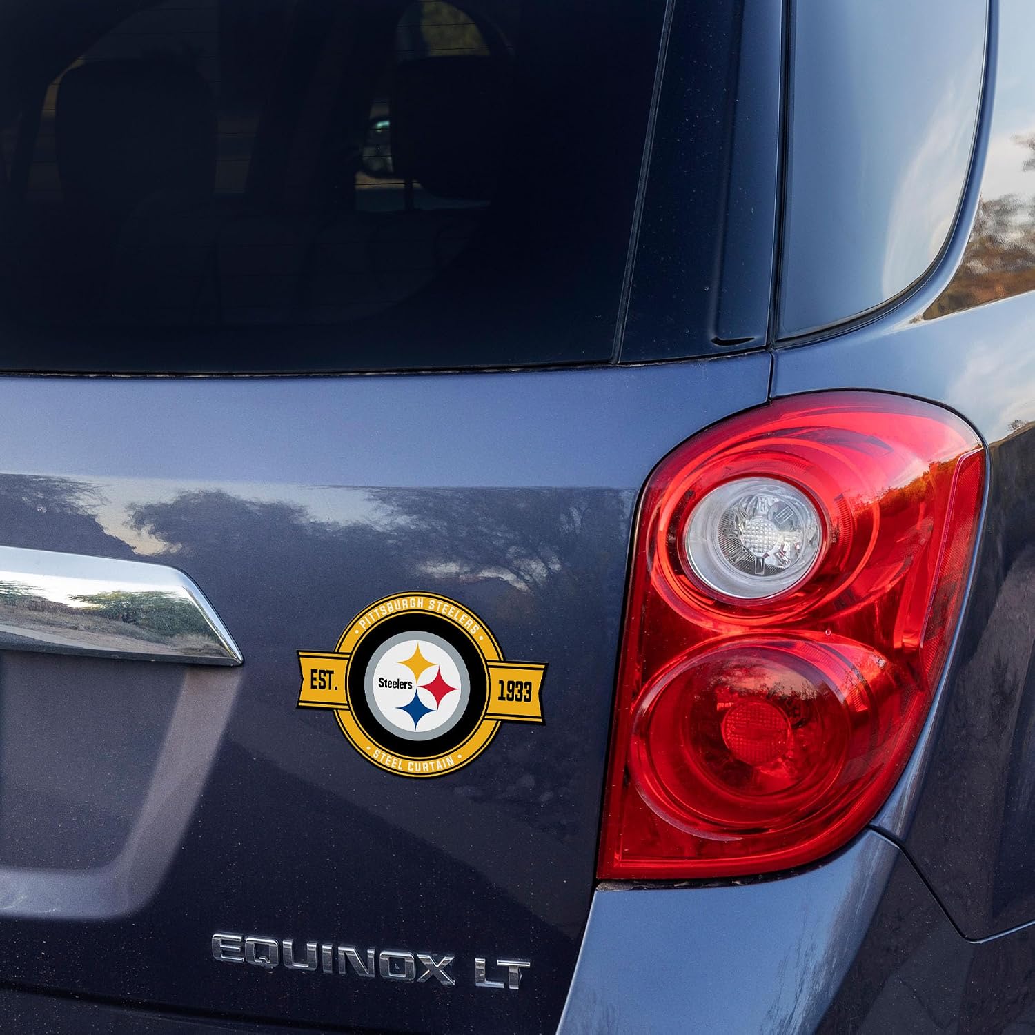 Rico Industries NFL Football Standard Badge Magnet - for Car, Fridge image 3