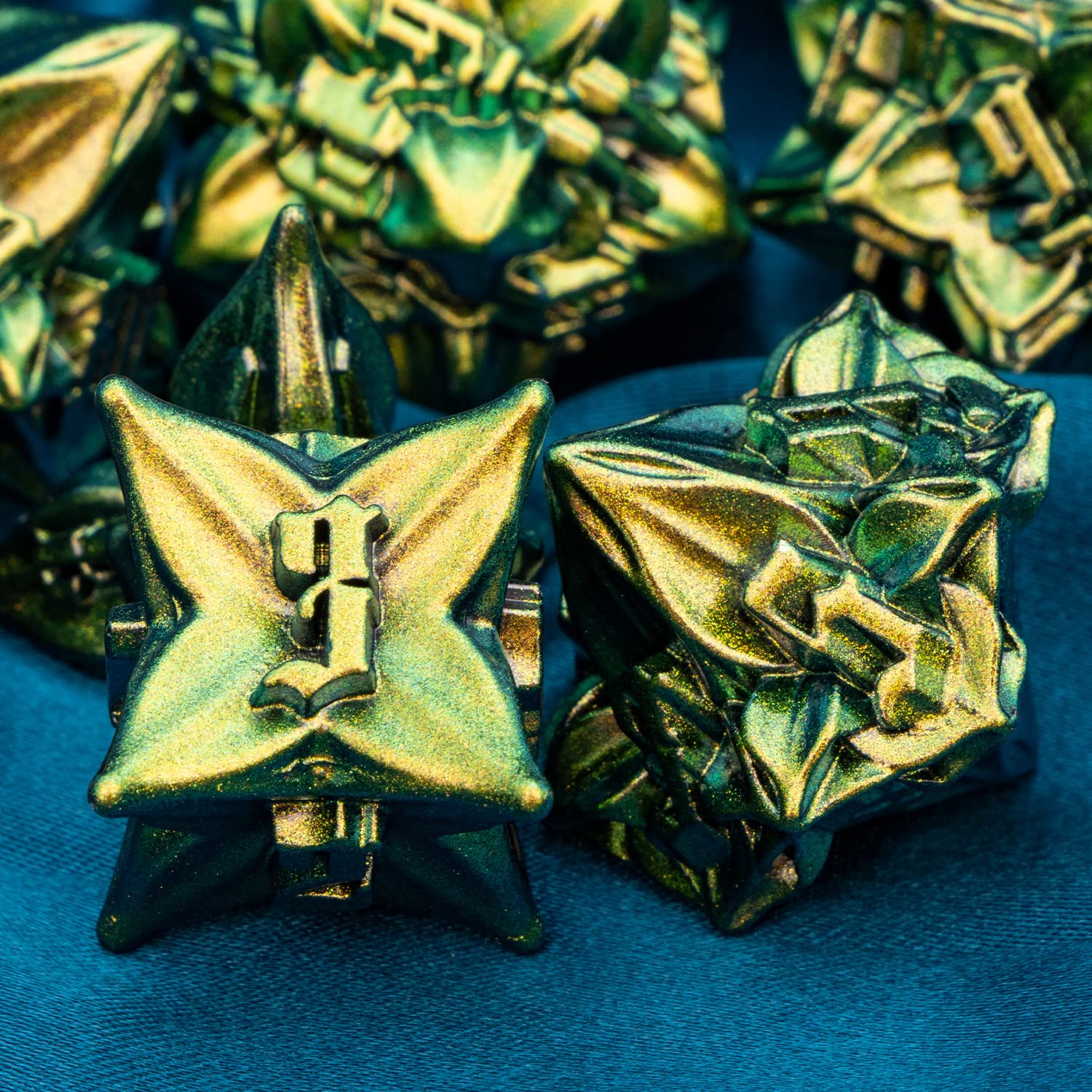 ARUOHHA 7-Piece Metal DND Dice Set – Leaf Design, With Gift Box, For Dungeons & Dragons, RPG Gaming