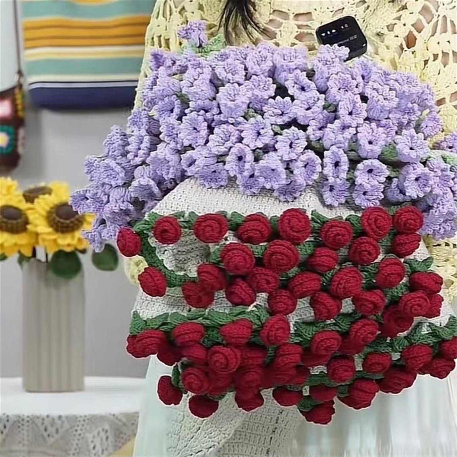 Generico Coperta con bouquet di rose e lillà lavorata a mano - Filato floreale viola per la festa della mamma e San Valentino(Blue white cloth,Diameter 60cm)