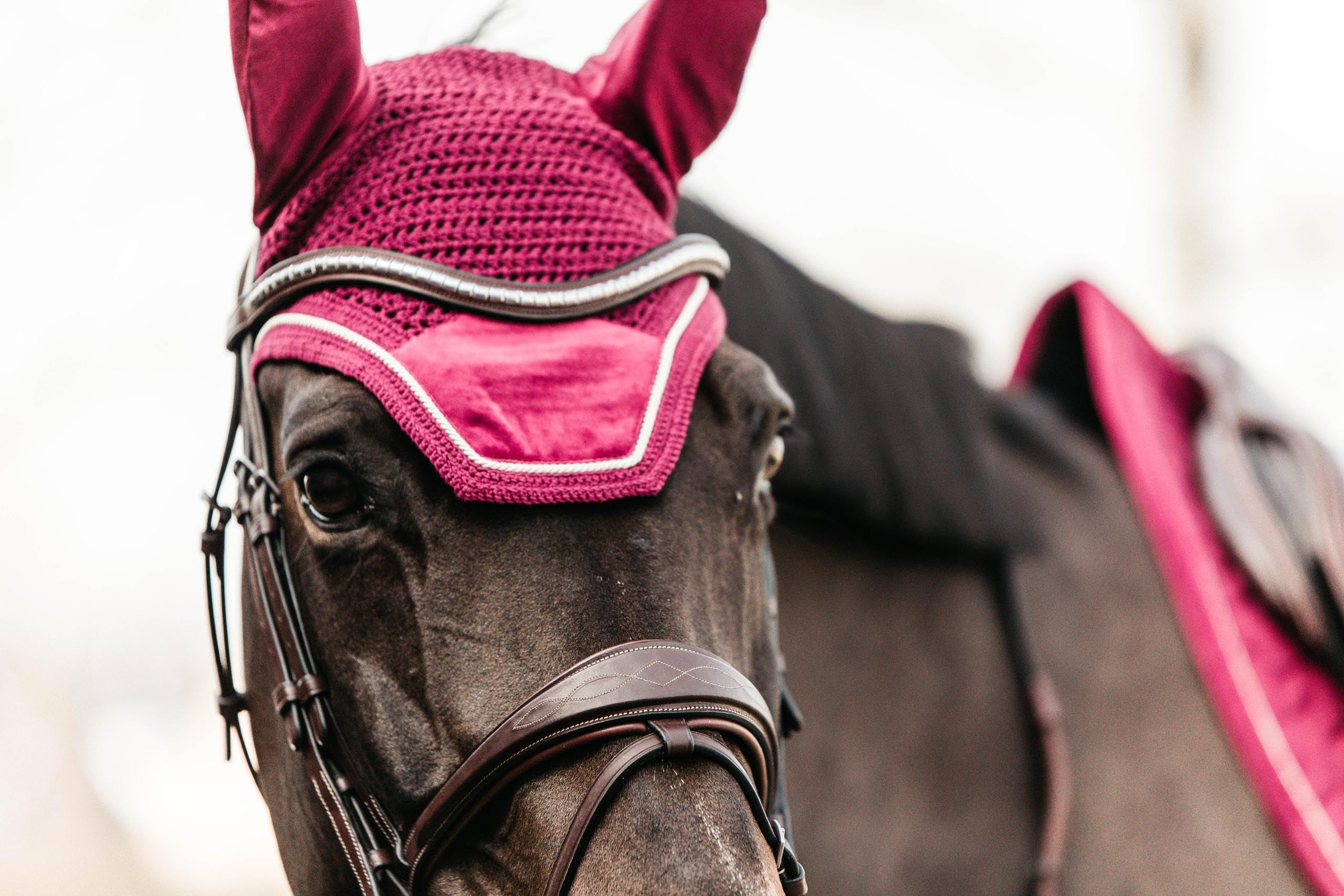 KENTUCKY HORSEWEAR Cappello antimosca cavallo Wellington Velvet