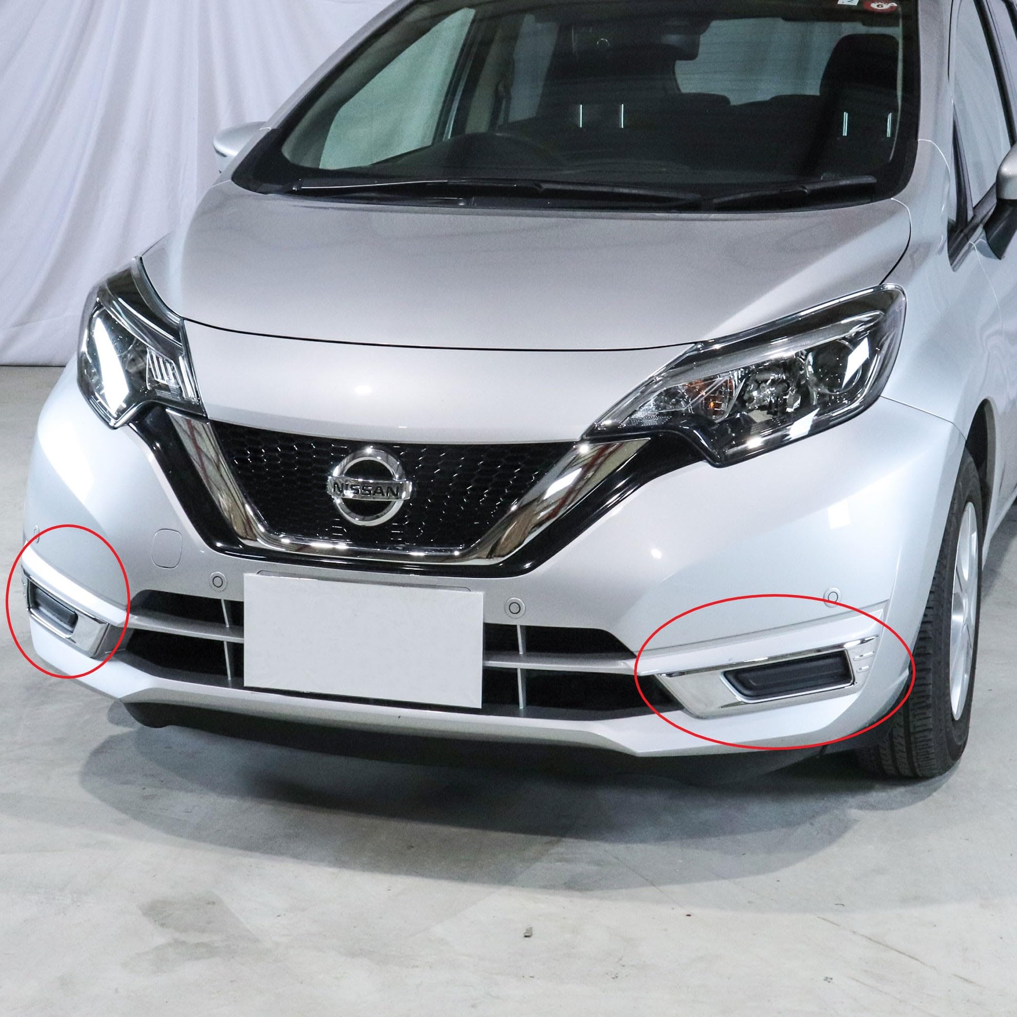 ノート E12 後期 フォグ ランプカバー フォグメッキ フォグライトガーニッシュ クローム メッキ 2P FJ4724 Amazon | 【BREED】 ノート E12 後期 クローム メッキ フォグ ランプ ライト リング リム ガーニッシュ トリム | フォグランプ  | 車＆バイク