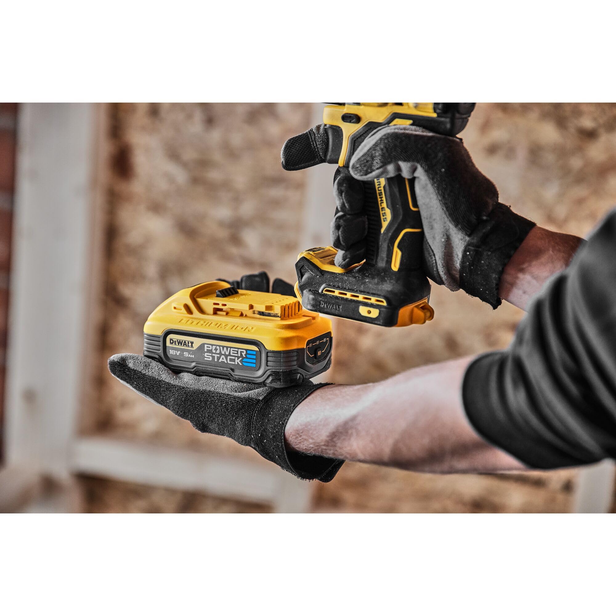 DEWALT Taladro Atornillador sin escobillas XR 18V 13mm 90Nm con 2 baterías POWERSTACK Li-Ion 5Ah y maletín TSTAK per chi cerca qualità e praticità, per uso pratico e risultati affidabili, 13mm