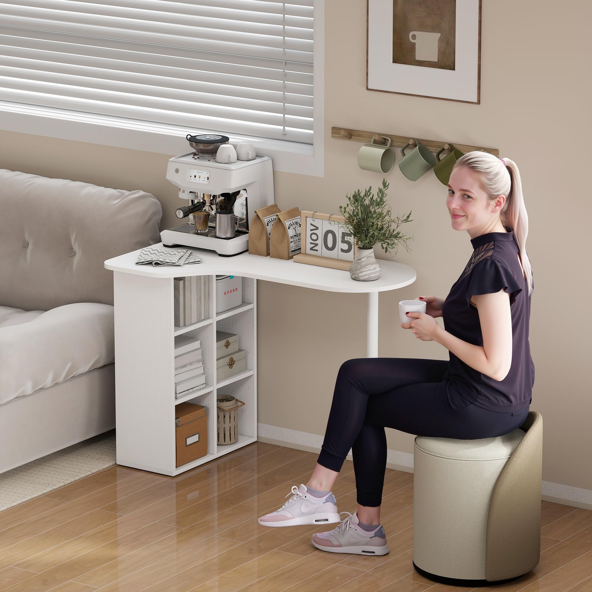 HOMCOM Scrivania Salvaspazio, con 6 Scomparti, 100x59x75.5 cm, Bianco | Scrivania Piccola, 4 Scaffali Regolabili, Piano Ricurvo, Tavolo Computer, per Casa, Studio e Ufficio
